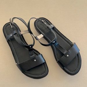 Elizabeth & James Platform Sandal